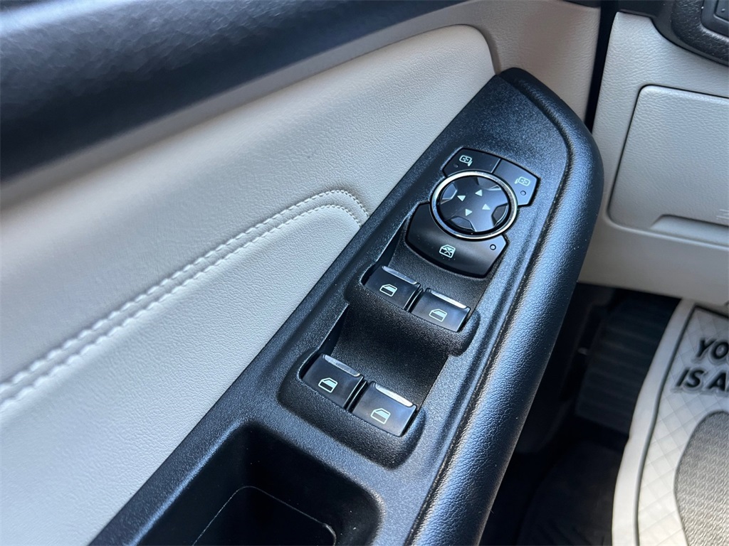 Used 2022 Ford Edge Titanium - photo 6