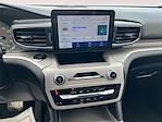 Used 2024 Ford Explorer XLT thumbnail 3