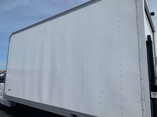 Used 2022 Ford E-450 Cutaway - photo 4