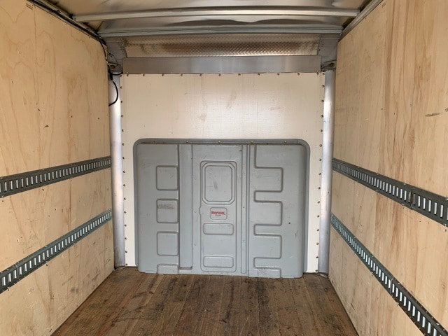 Used 2022 Ford E-450 Cutaway - photo 9