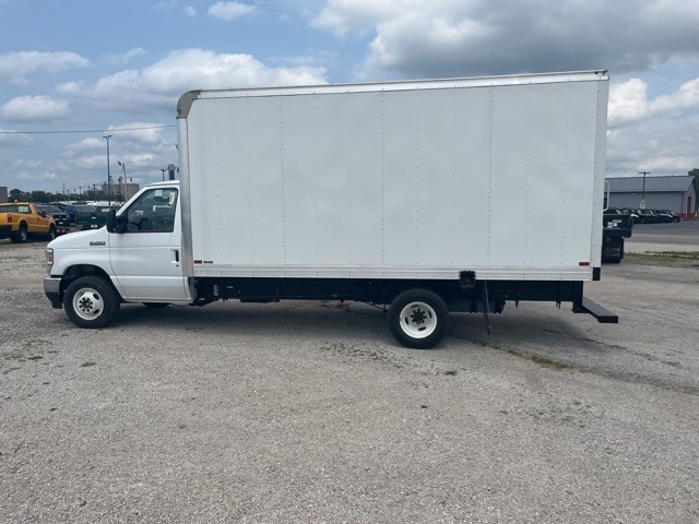 New 2025 Ford E-450 Cutaway - photo 16