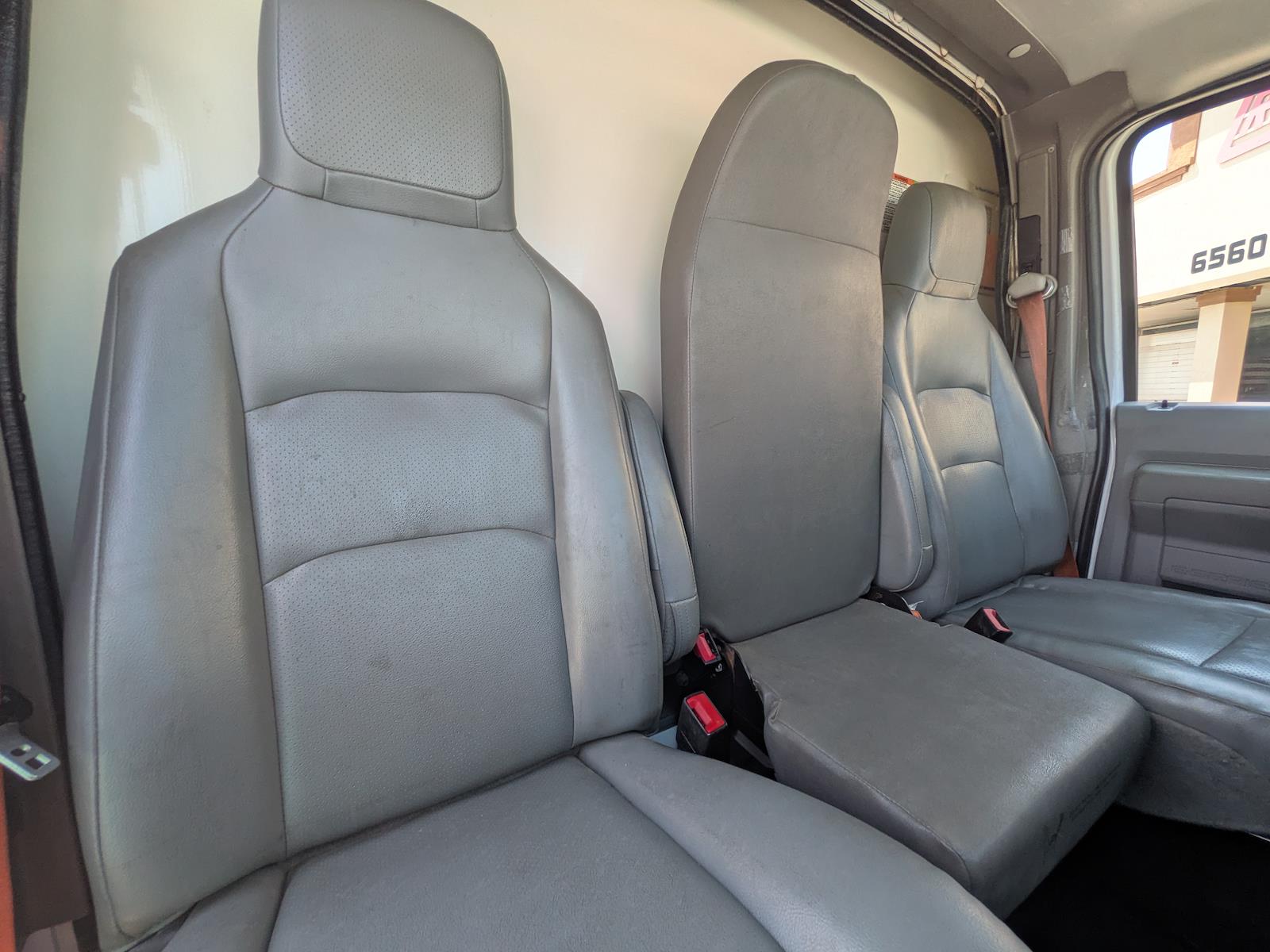 Used 2019 Ford E-350 Cutaway - photo 24