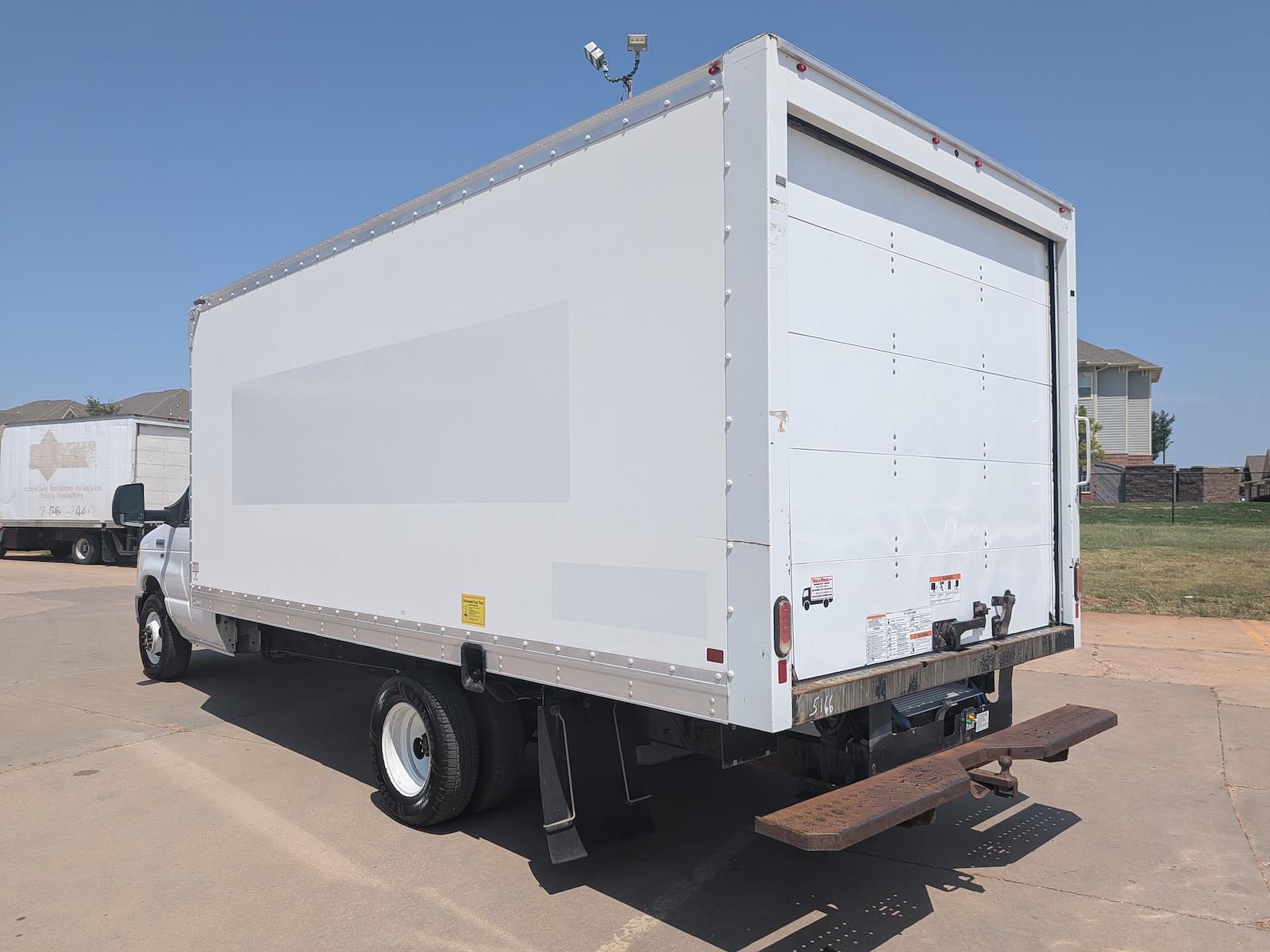 Used 2019 Ford E-350 Cutaway - photo 3