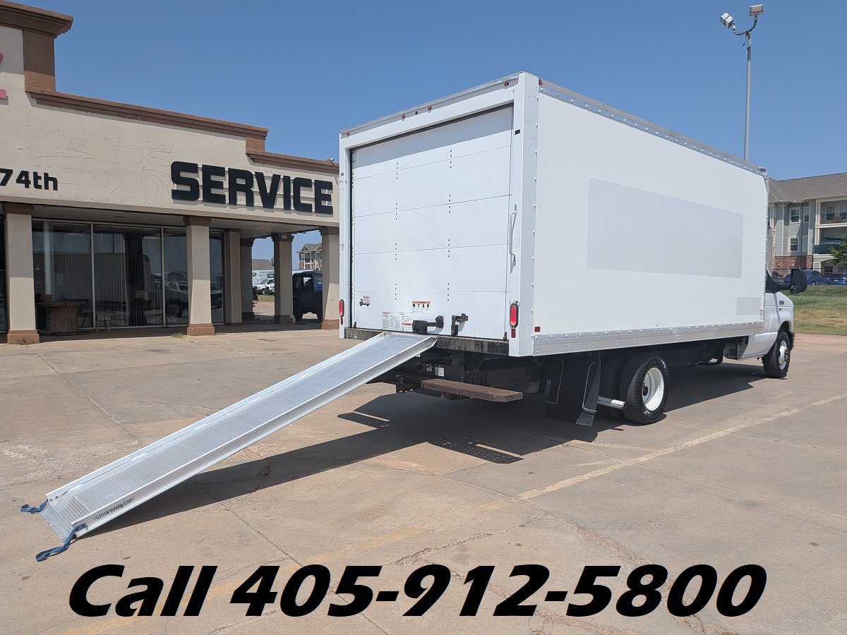 Used 2019 Ford E-350 Cutaway - photo 4
