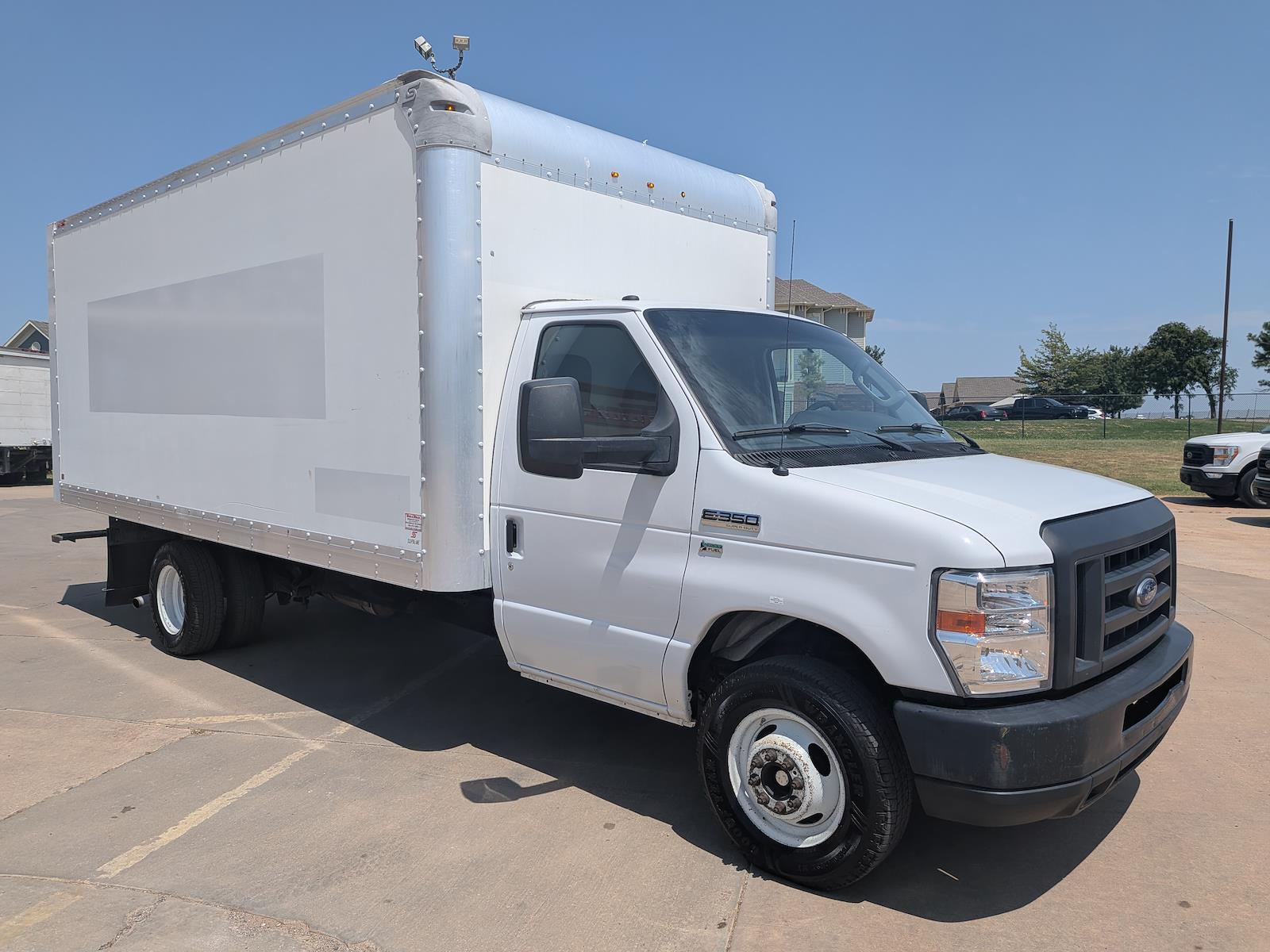 Used 2019 Ford E-350 Cutaway - photo 6