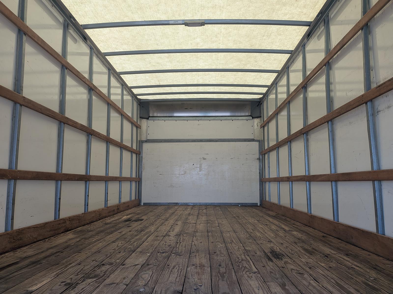 Used 2019 Ford E-350 Cutaway - photo 8