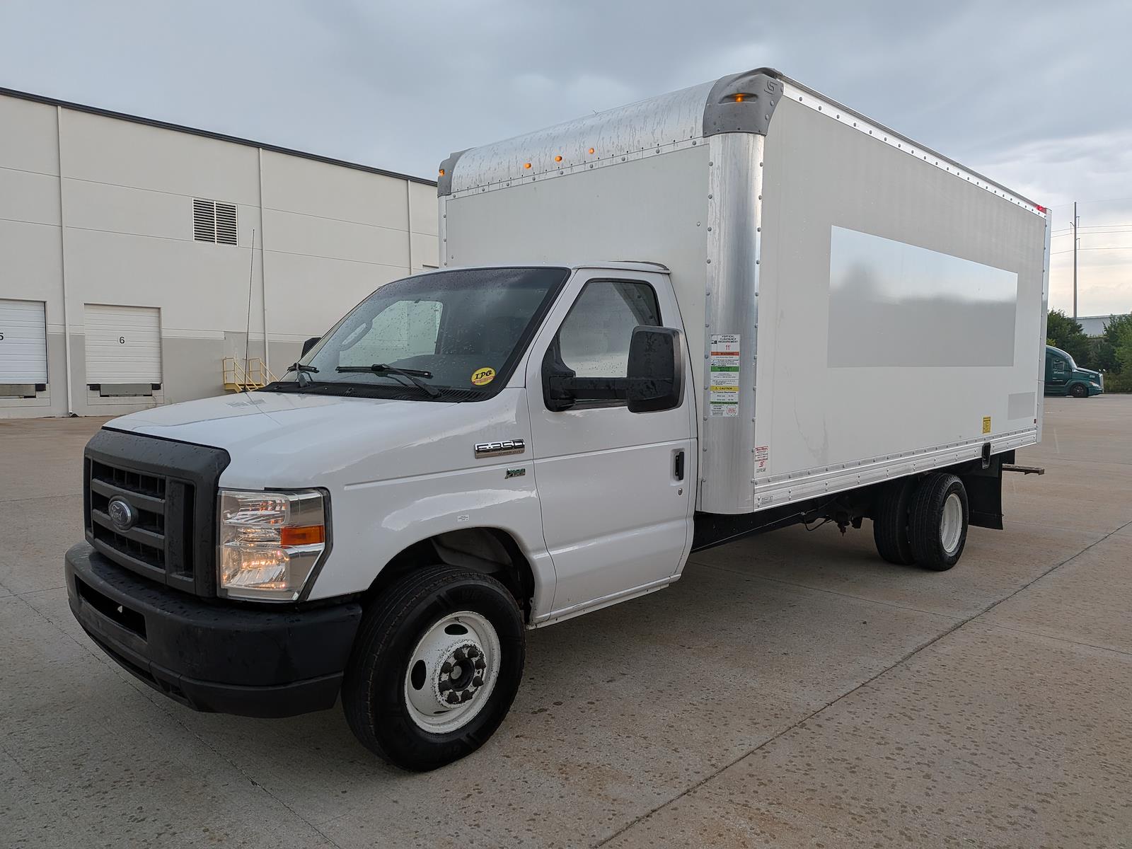 Used 2012 Ford E-350 - photo 1