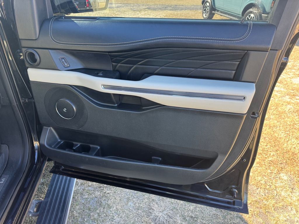 Used 2020 Ford Expedition Platinum - photo 7