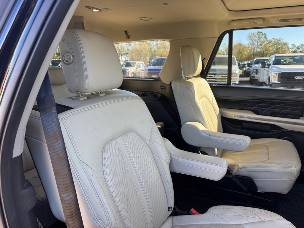 Used 2020 Ford Expedition Platinum - photo 11