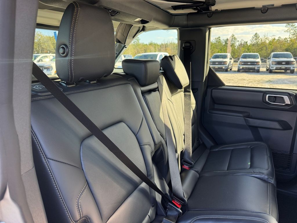 New 2025 Ford Bronco Badlands - photo 22