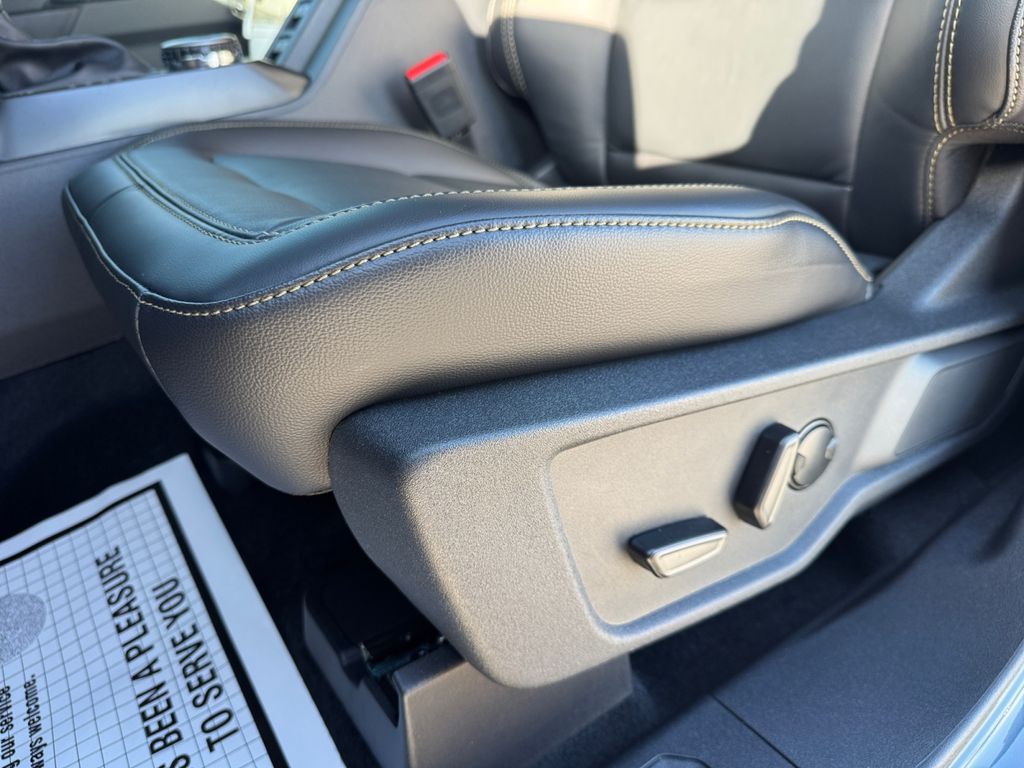 New 2025 Ford Bronco Badlands - photo 28