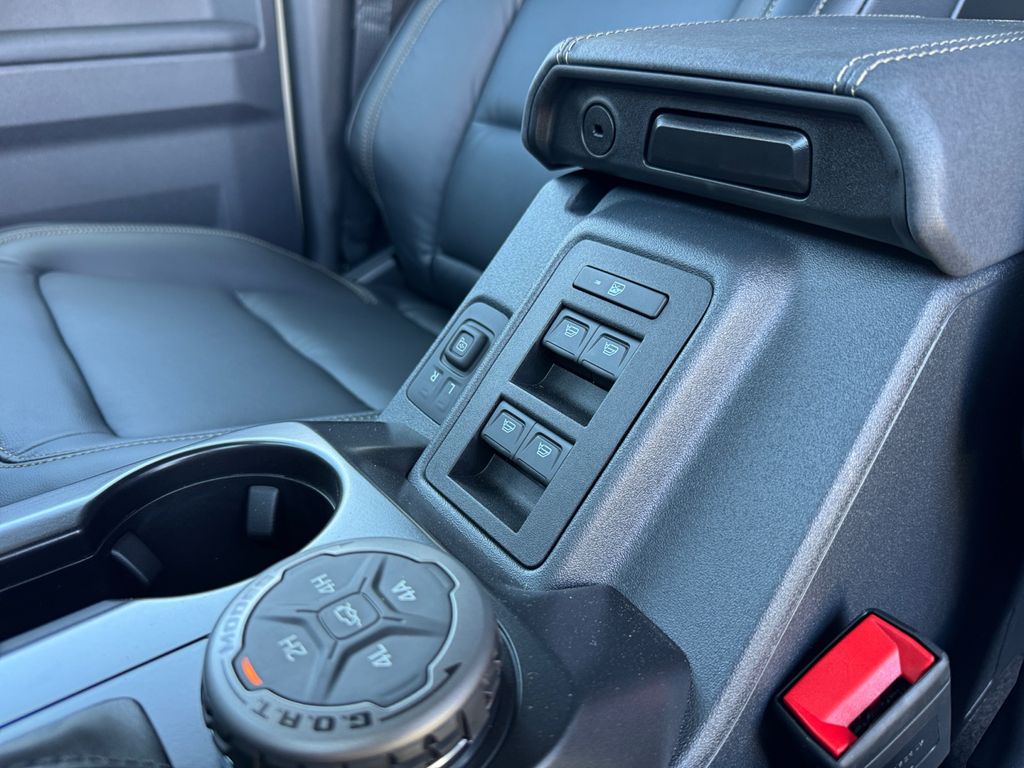 New 2025 Ford Bronco Badlands - photo 20
