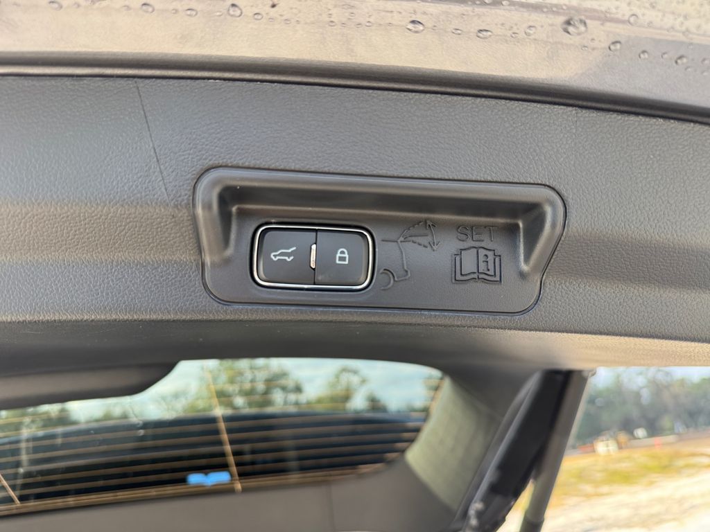 New 2026 Ford Explorer ST-Line - photo 25