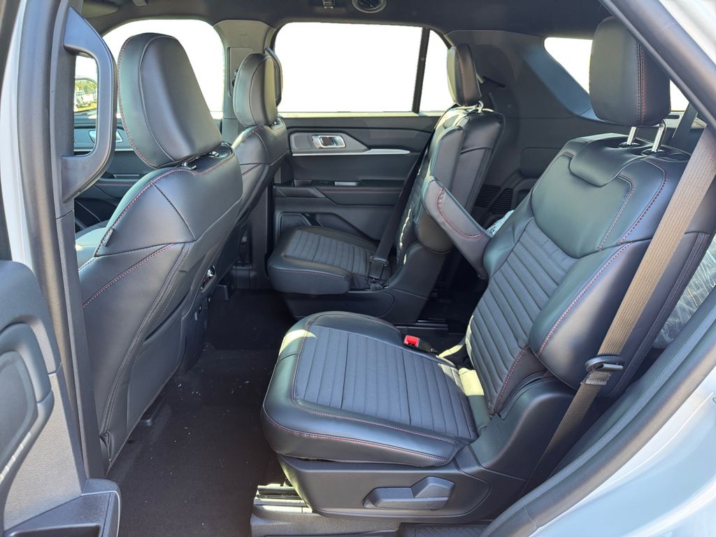 New 2026 Ford Explorer ST-Line - photo 14