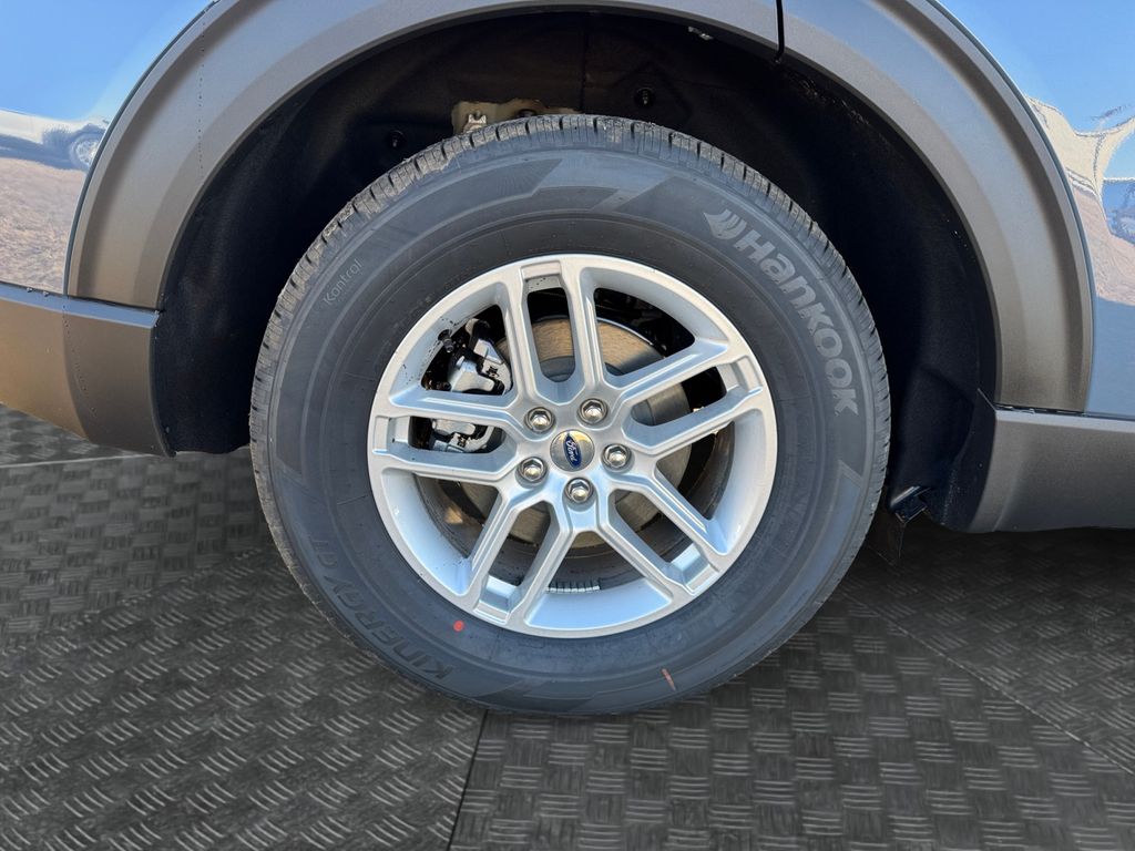 New 2026 Ford Explorer ACTIV - photo 15