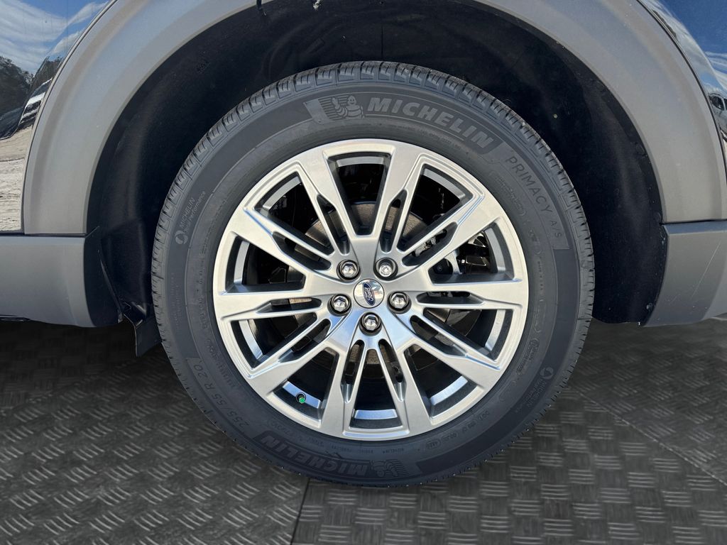 New 2026 Ford Explorer Platinum - photo 15