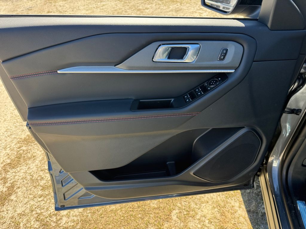 New 2026 Ford Explorer ST-Line - photo 29