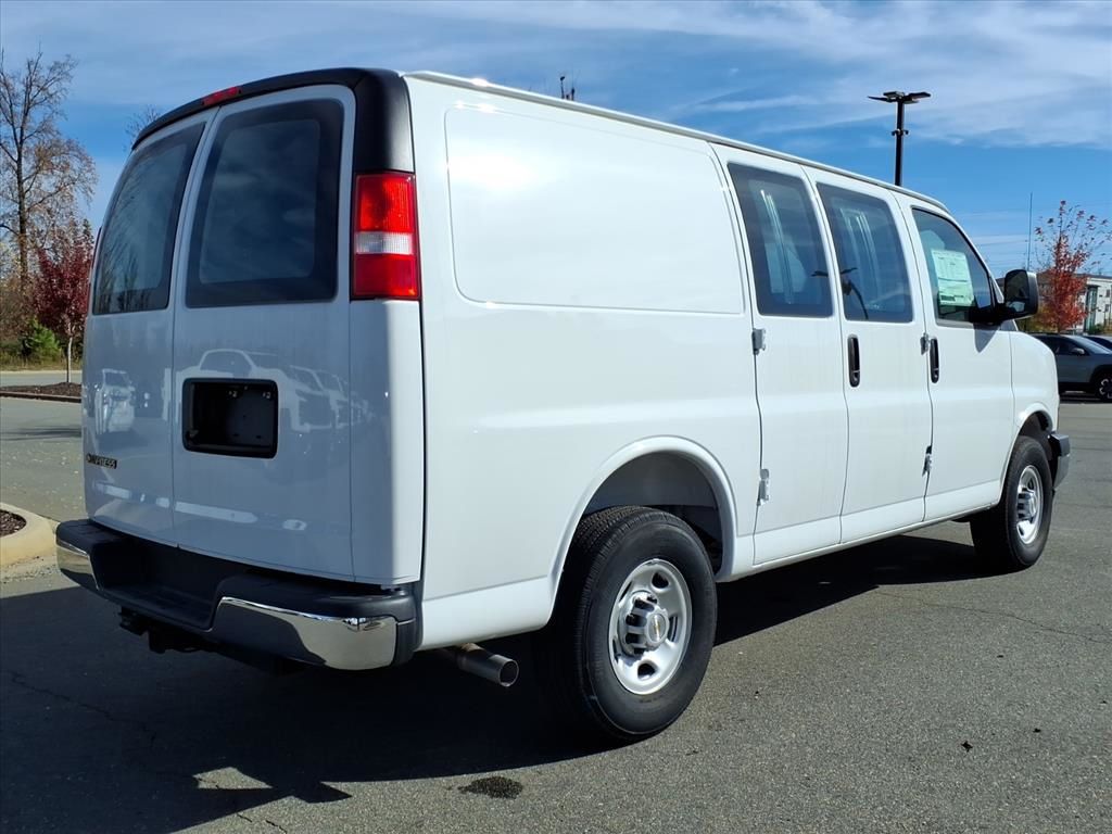 New 2025 Chevrolet Express 2500 Empty Cargo Van - photo 7