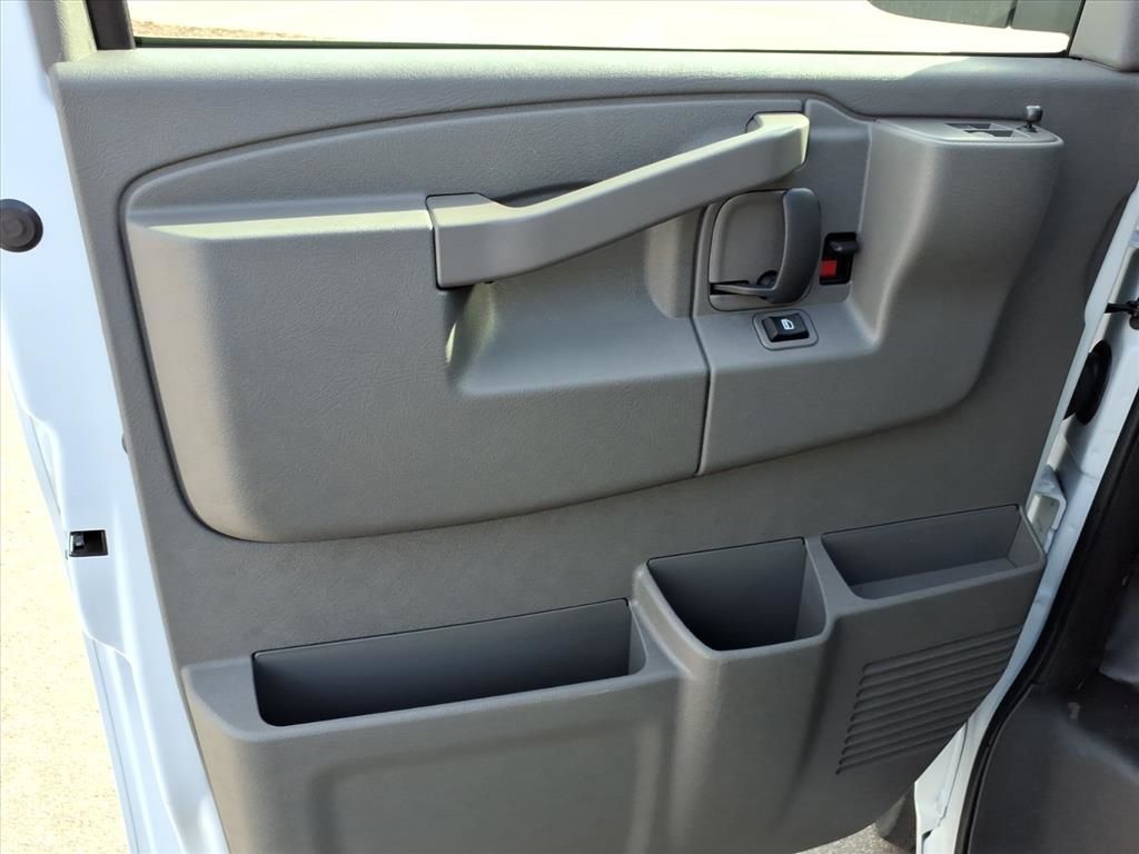 New 2025 Chevrolet Express 2500 Empty Cargo Van - photo 34