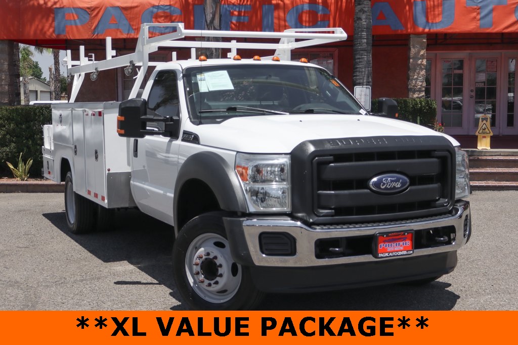 Used 2016 Ford F-550 - photo 2