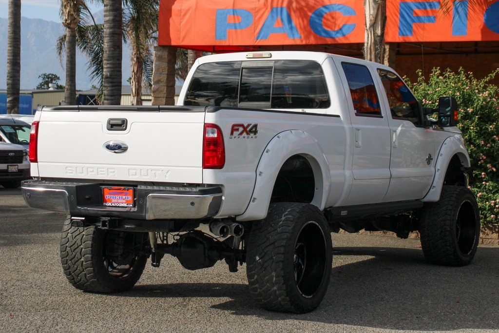 Used 2016 Ford F-250 Lariat Crew Cab - photo 8