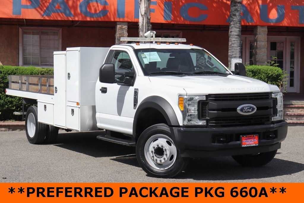 Used 2017 Ford F-550 - photo 2