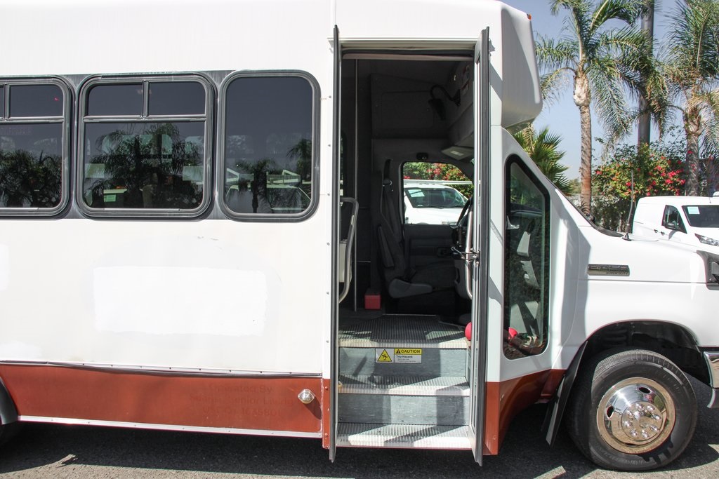 Used 2012 Ford E-450 Cutaway - photo 11