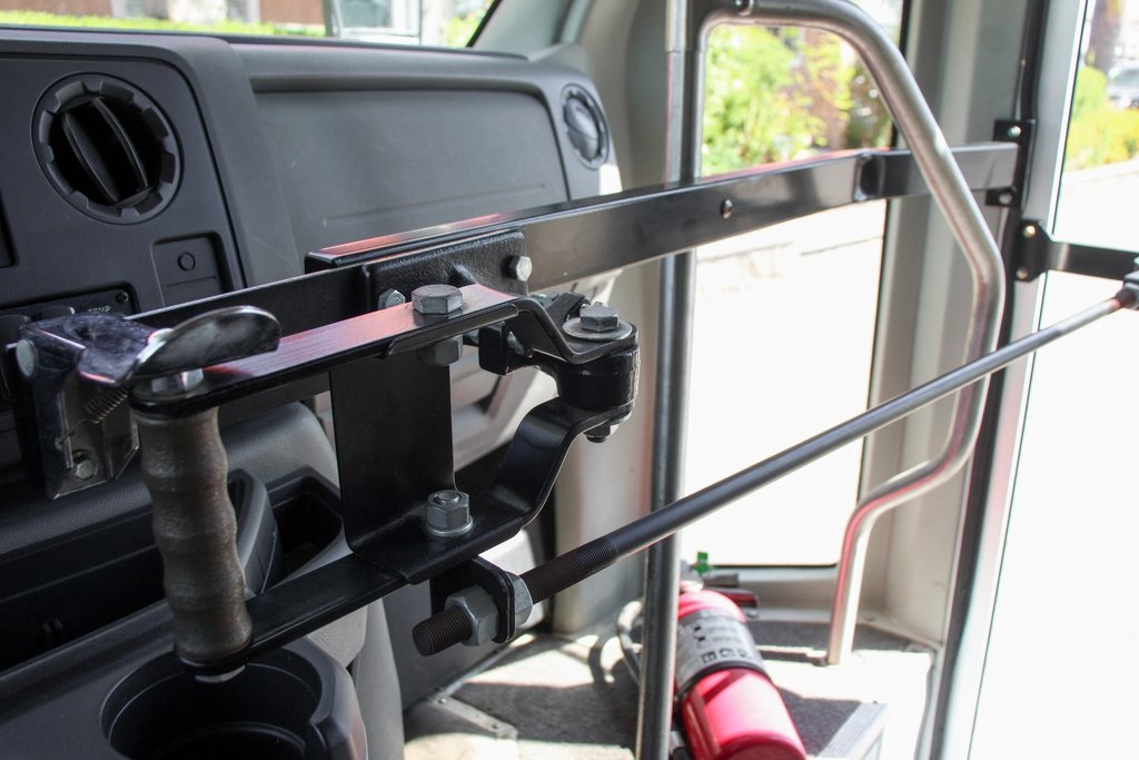 Used 2012 Ford E-450 Cutaway - photo 16