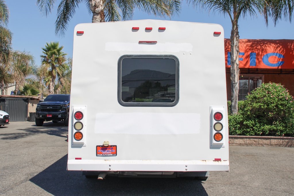 Used 2012 Ford E-450 Cutaway - photo 6