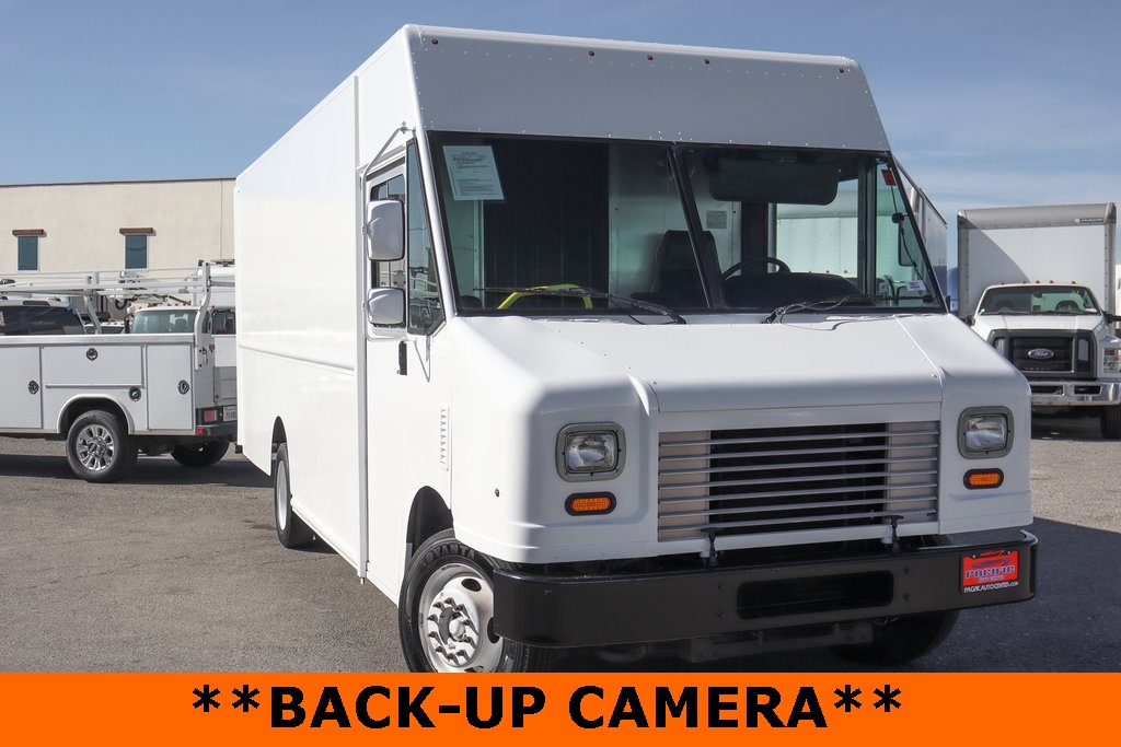 Used 2012 Ford F-59 - photo 2