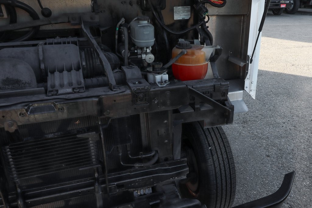 Used 2017 Ford E-350 Stripped Chassis - photo 13