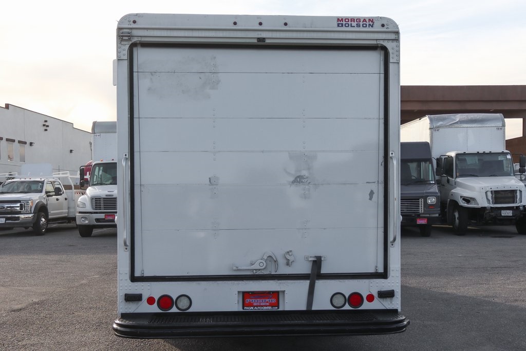 Used 2017 Ford E-350 Stripped Chassis - photo 7