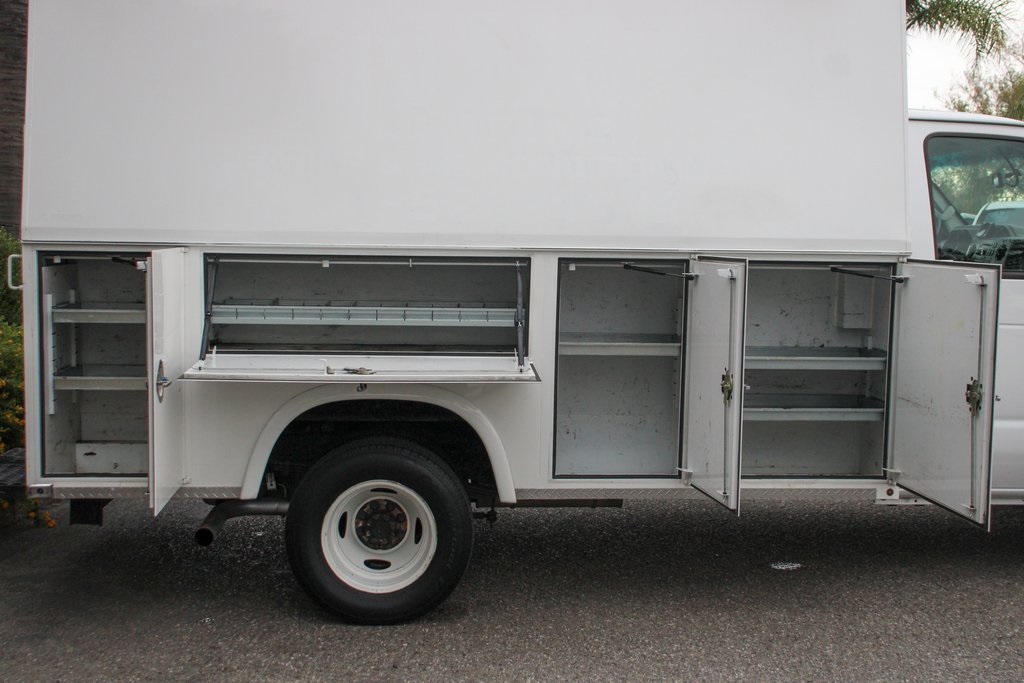 Used 2014 Ford E-350 Cutaway - photo 11