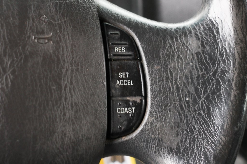 Used 2014 Ford E-350 Cutaway - photo 22