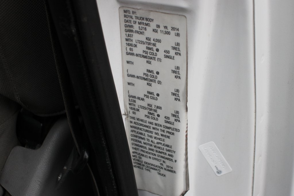 Used 2014 Ford E-350 Cutaway - photo 40