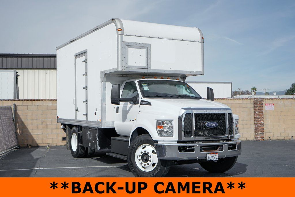 Used 2016 Ford F-650 - photo 2