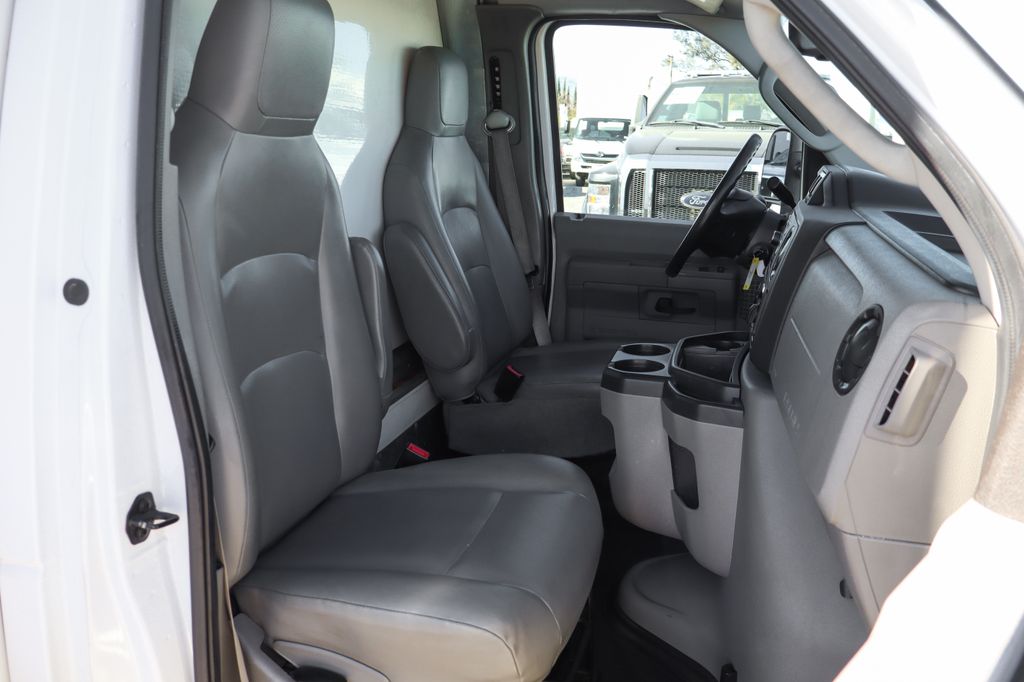 Used 2017 Ford E-450 Cutaway - photo 31