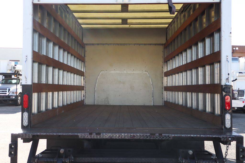 Used 2017 Ford E-450 Cutaway - photo 8