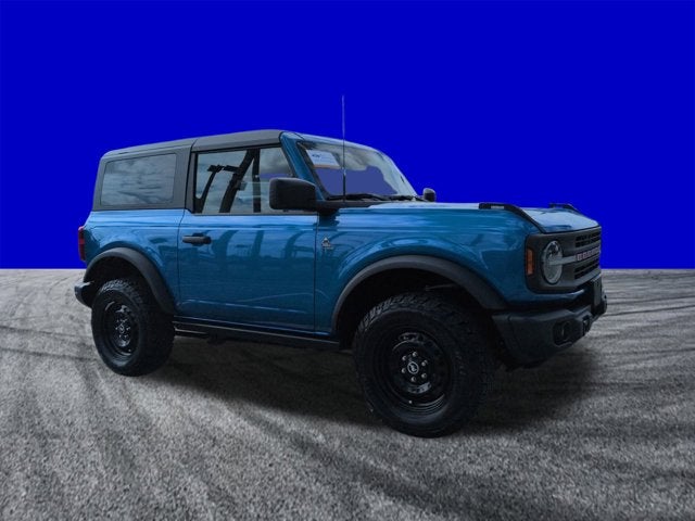 Used 2022 Ford Bronco - photo 2