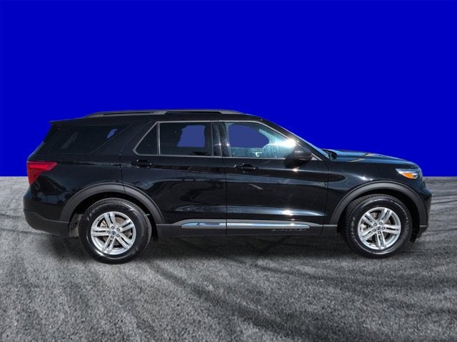 Used 2024 Ford Explorer XLT - photo 3