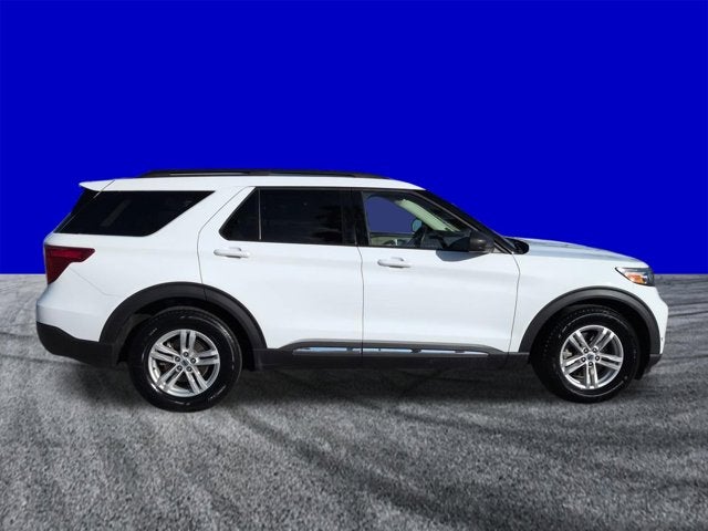 Used 2024 Ford Explorer XLT - photo 3
