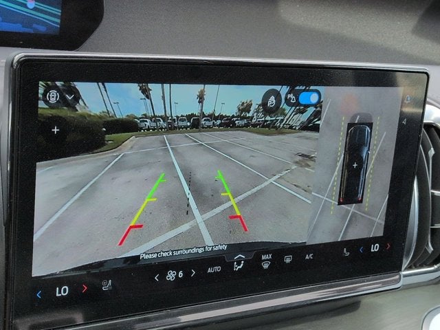 Used 2025 Ford Expedition Platinum - photo 18