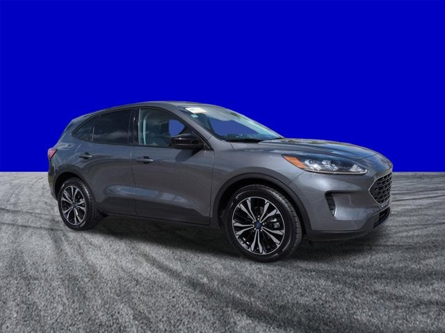 Used 2022 Ford Escape - photo 2