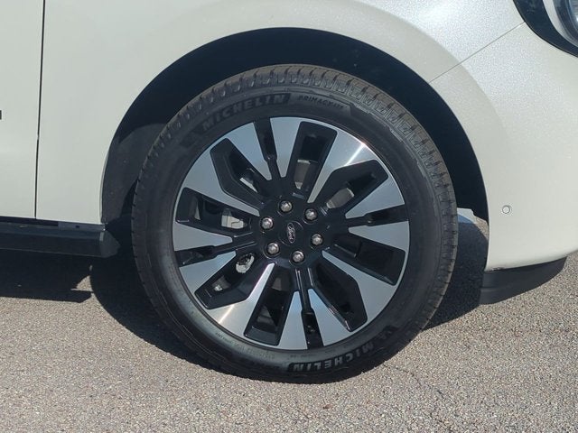 New 2025 Ford Expedition MAX Platinum - photo 11