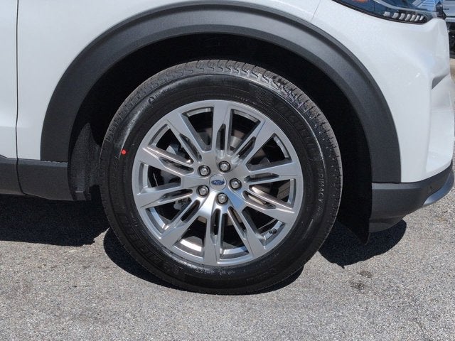 New 2026 Ford Explorer Platinum - photo 11