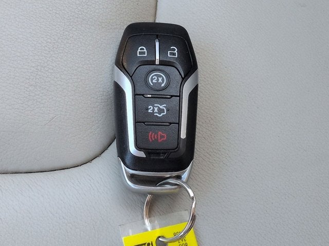 Used 2016 Ford Edge Titanium - photo 28