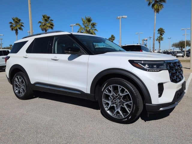 Used 2025 Ford Explorer - photo 2