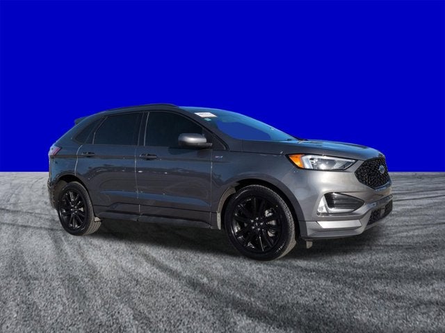 Used 2022 Ford Edge - photo 2