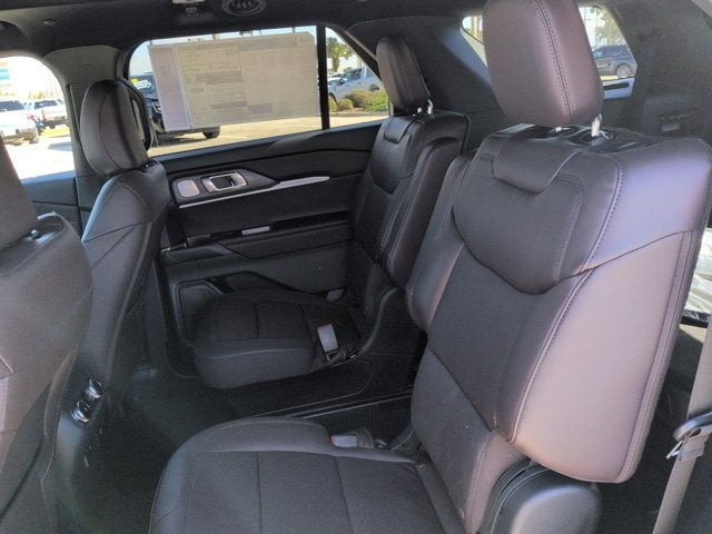 New 2026 Ford Explorer Platinum - photo 11