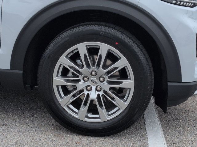 New 2026 Ford Explorer Platinum - photo 14